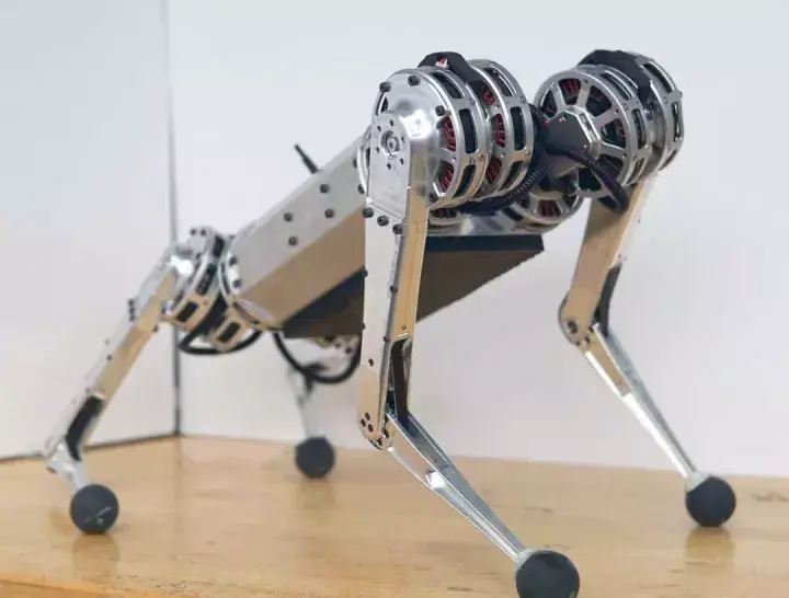 首個會翻跟斗的MIT四足機器人，將造10臺借予其他院校