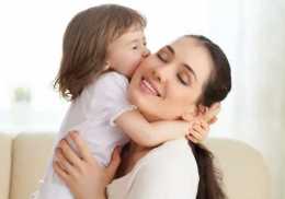 如何幫助寶寶提高交際能力？