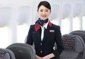 空姐其實就是服務員，可為什麼被國人認為高大上職業？